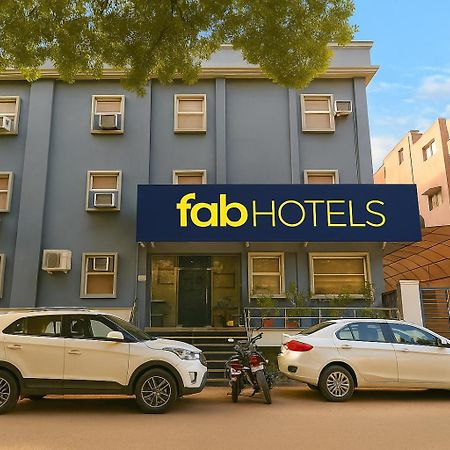 Fabhotel Lord Inn ニューデリー エクステリア 写真