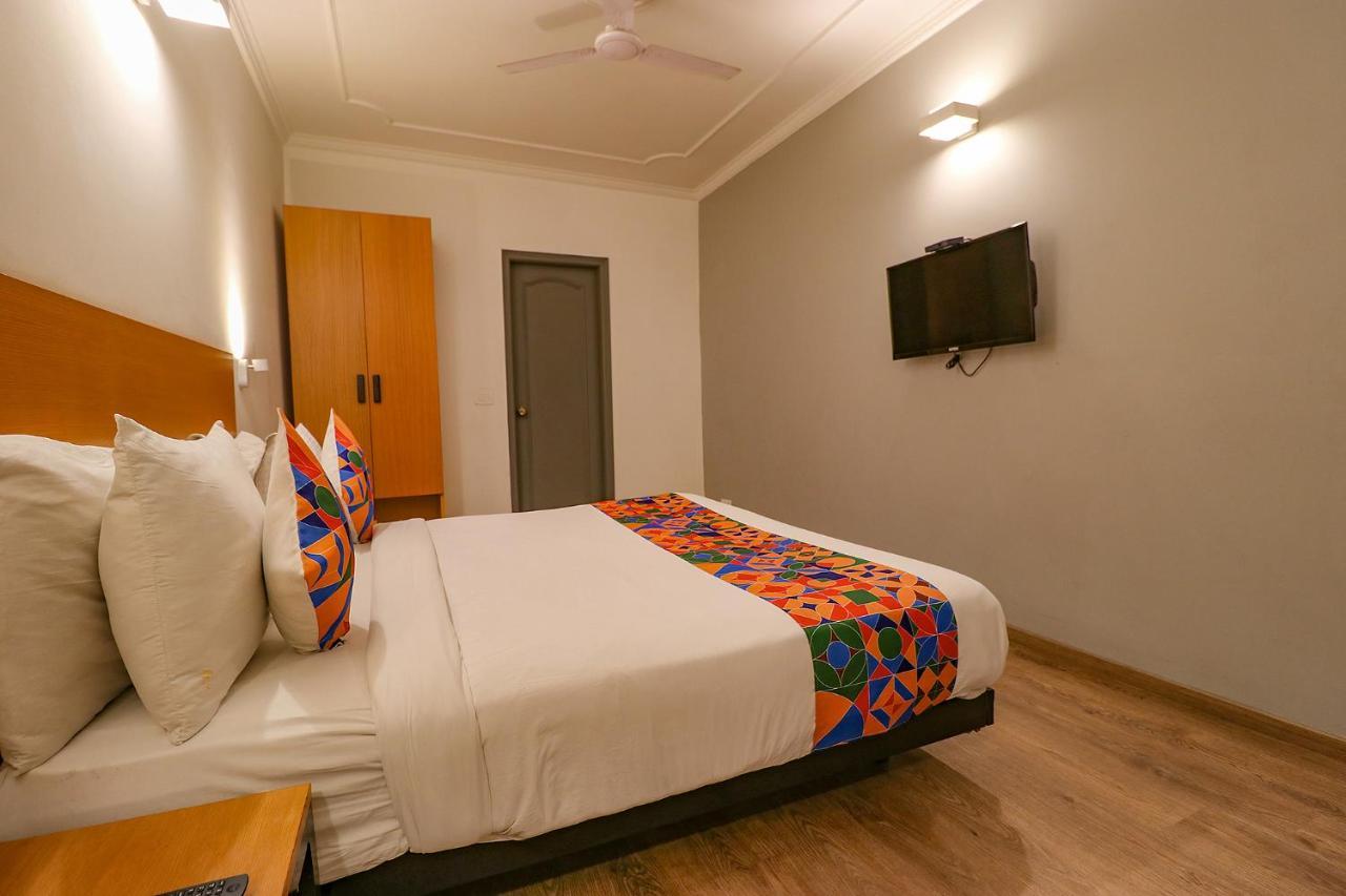 Fabhotel Lord Inn ニューデリー エクステリア 写真