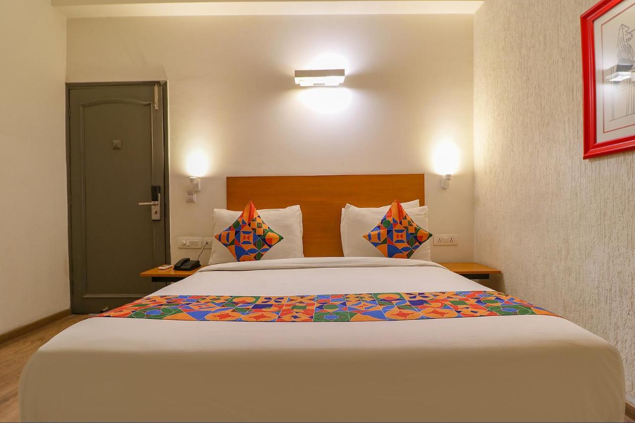 Fabhotel Lord Inn ニューデリー エクステリア 写真