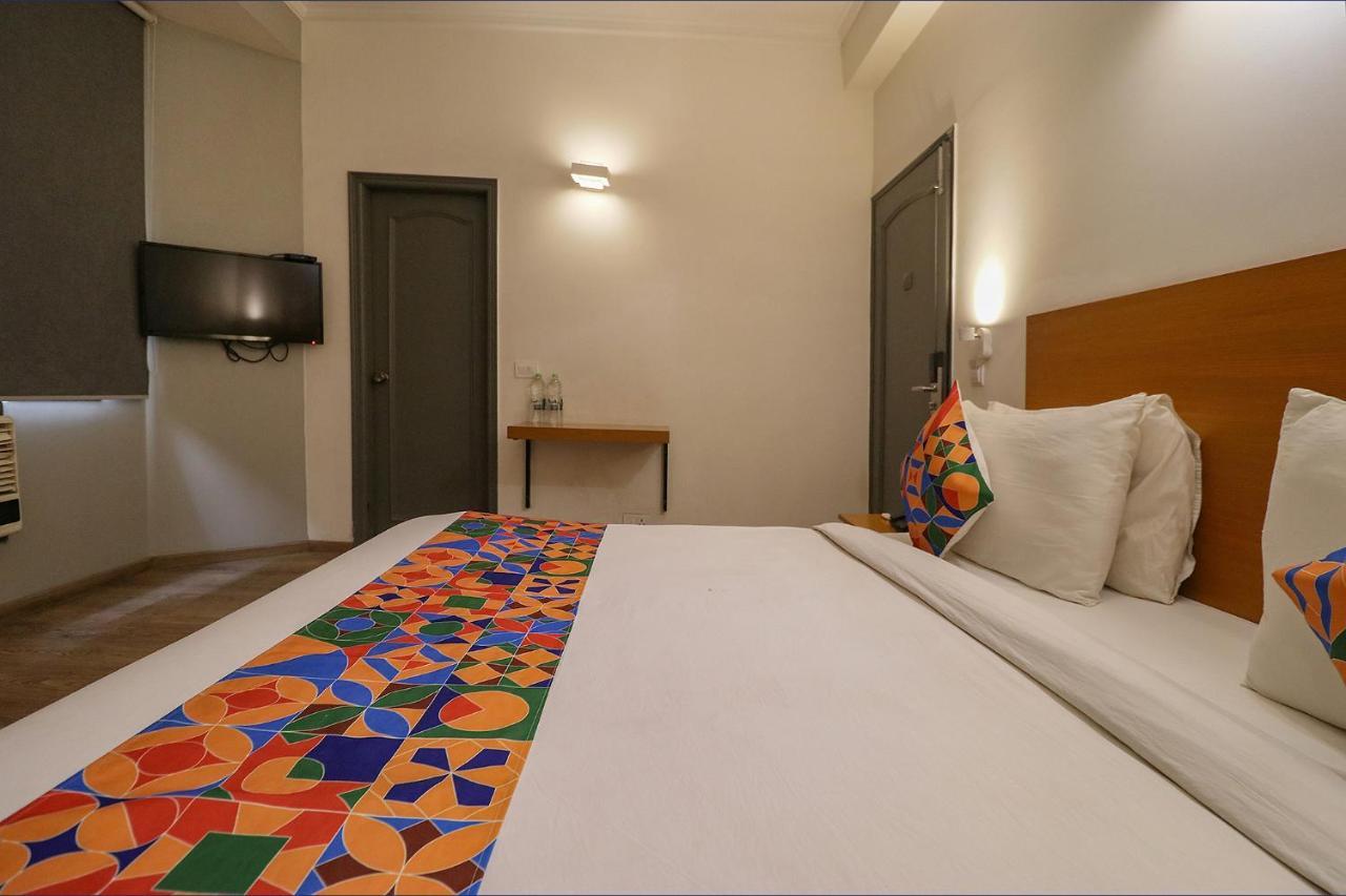 Fabhotel Lord Inn ニューデリー エクステリア 写真