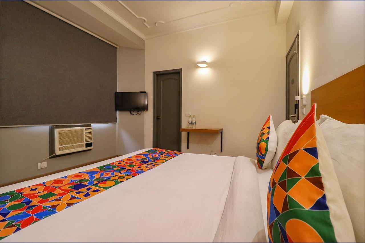 Fabhotel Lord Inn ニューデリー エクステリア 写真