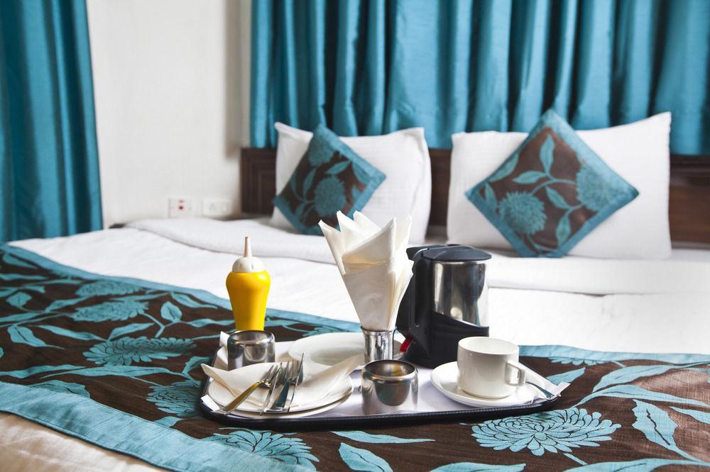 Fabhotel Lord Inn ニューデリー エクステリア 写真